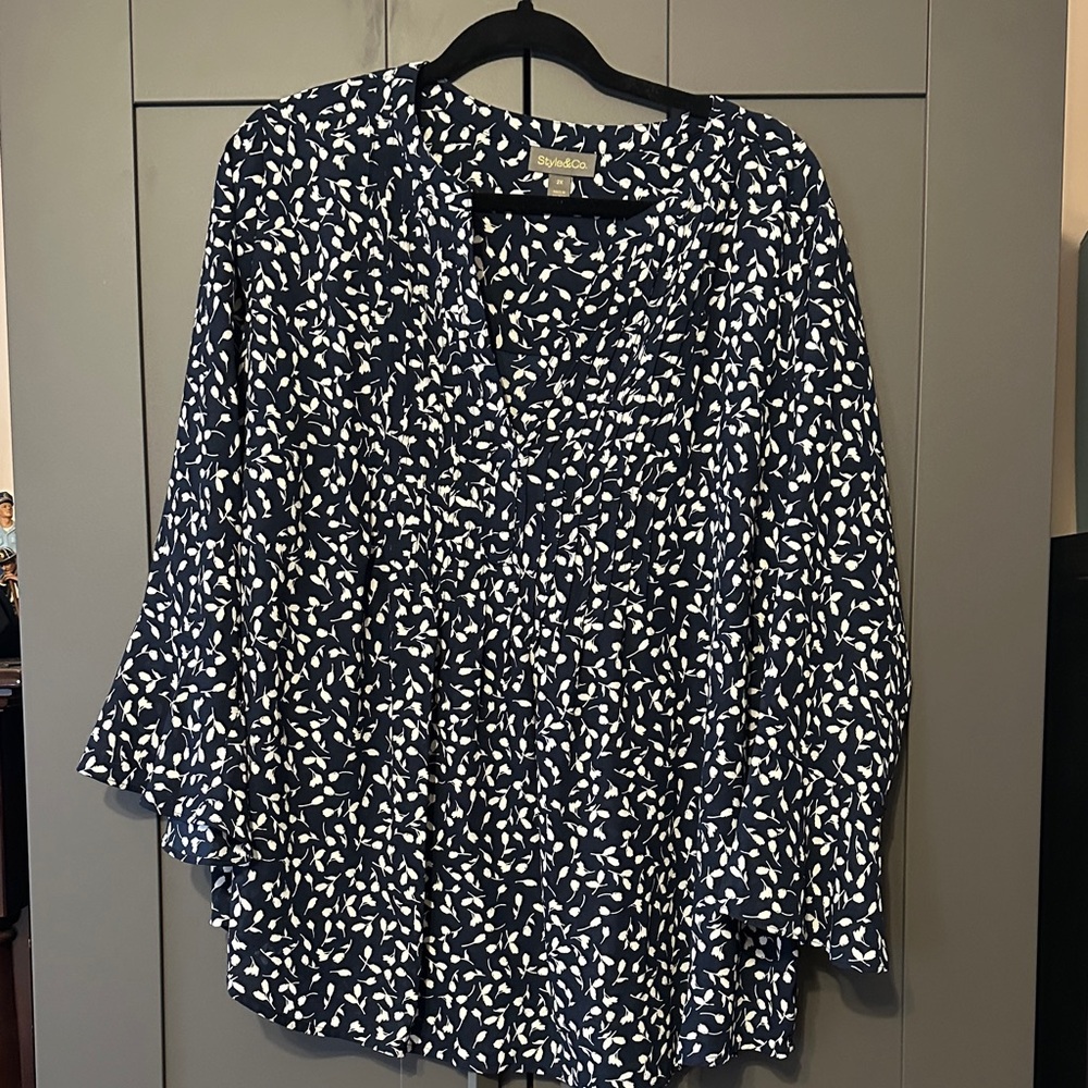 Style & Co Navy and White Women's Blouse Plus Size 2X